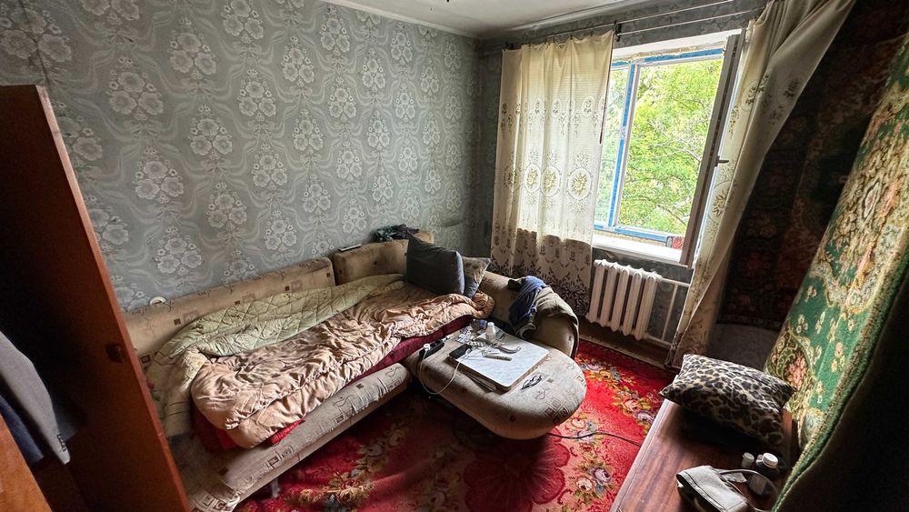 Продаж 3к. чешки на Подолі зуп.Б.Хмельницького 3 поверх 60м2