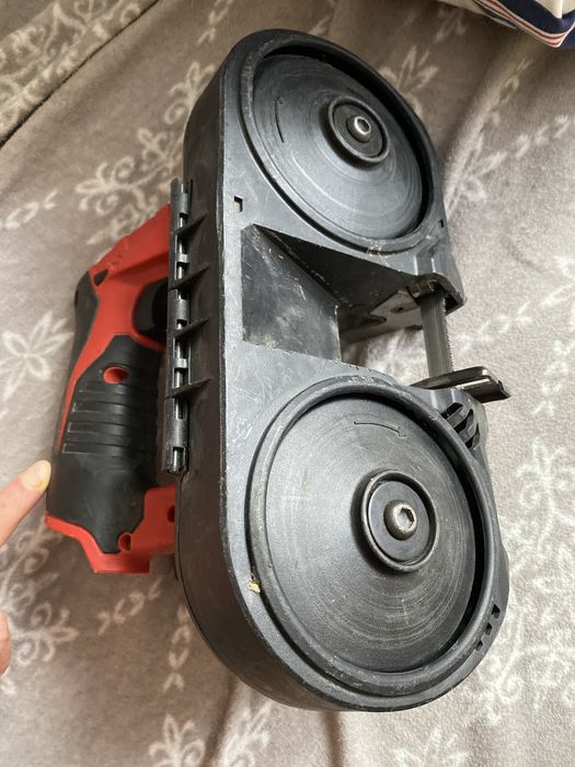 MILWAUKEE M12 BS-0 PIilarka Taśmowa Akumulatorowa
