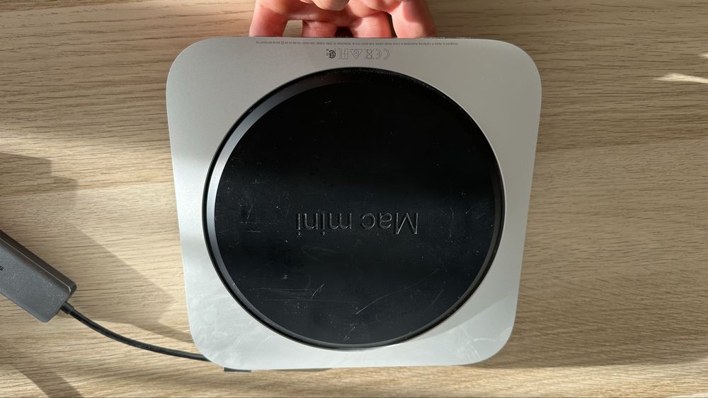Mac mini M1 — 8GB RAM / 256GB SSD — Muito bom estado