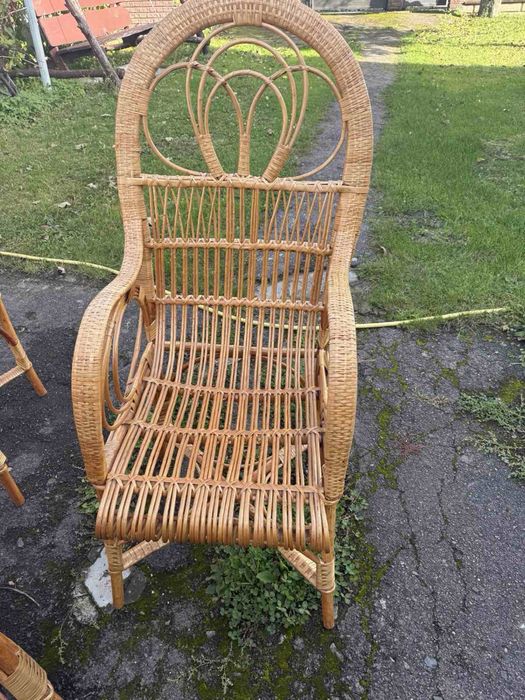 Продам набір меблів з лози