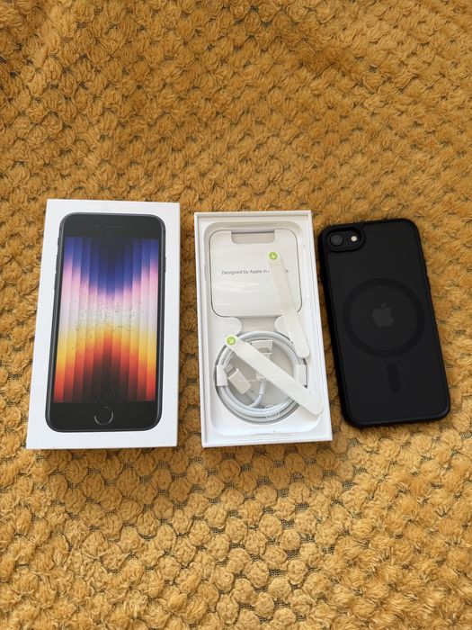 iPhone SE 2022 5G (3 gen.) 128GB - Aktywowany w Czerwcu 2026! 100% Kondycji baterii!