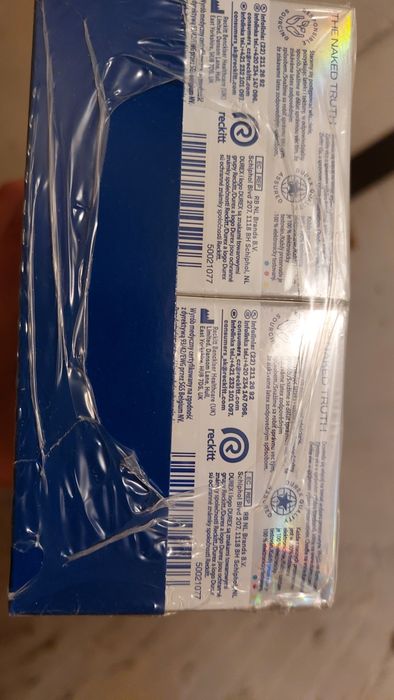 Durex Invisible Dodatkowo Nawilżane Prezerwatywa 24 sztuki w displayu