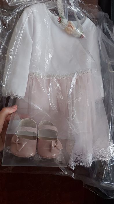 Sprzadam sukienkę na chrzest