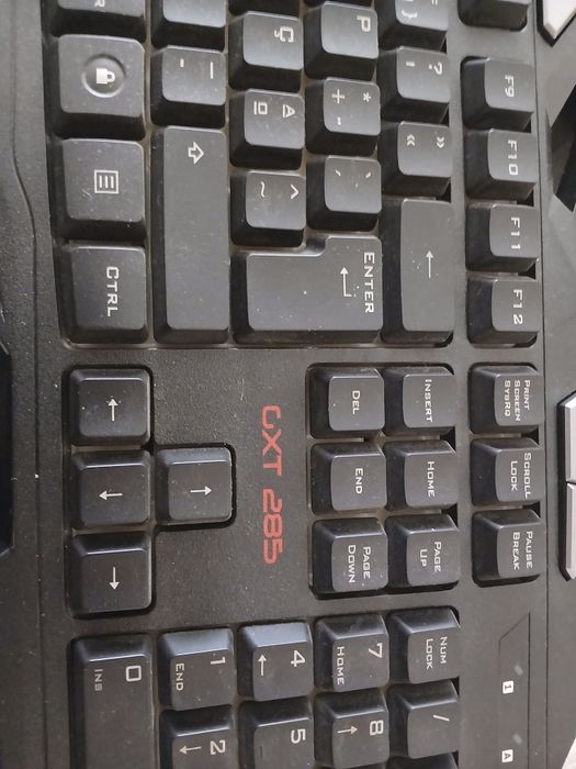 Teclado Trust e Gaming Headset MSi452423200591718402