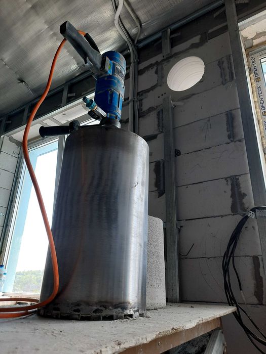 Алмазне свердління отворів,Буріння бетону,Алмазное сверление без пыли.