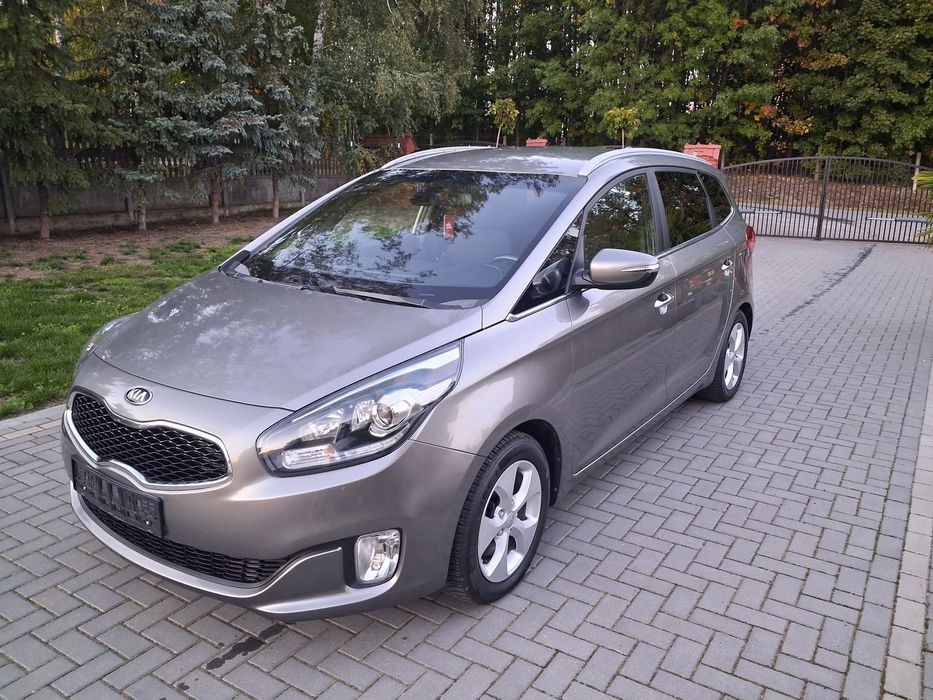 Kia Carens