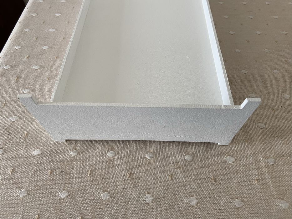 Cama de bonecas feita à mão