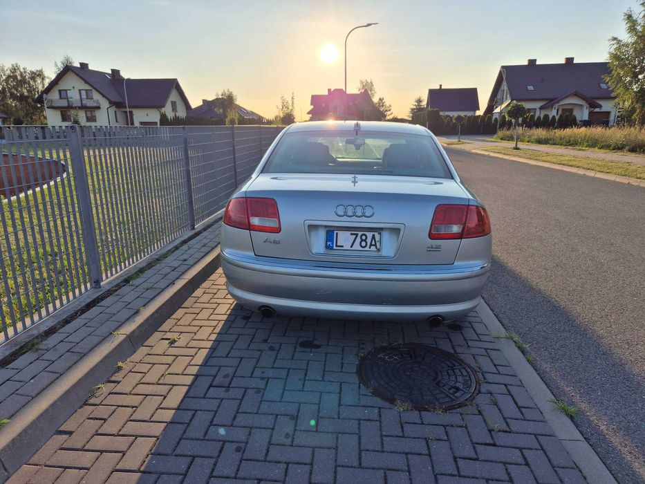 AUDI A8 D3 4.2 B+G