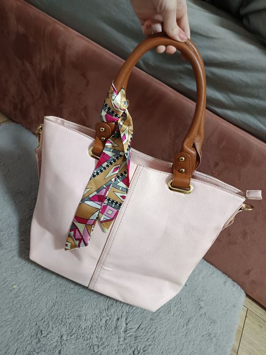 Torebka bardzo pakowna