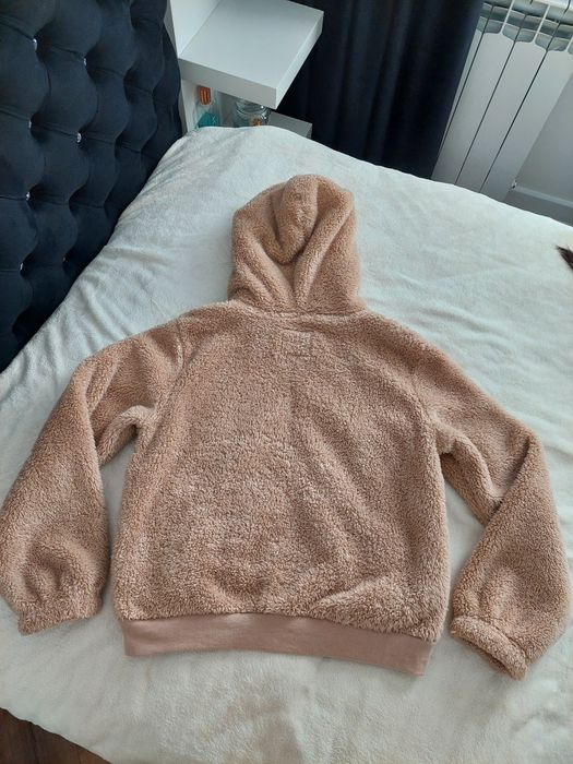 Futrzana bluza z kapturem