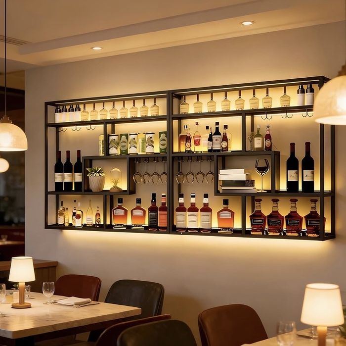 Parteleira de garrafas para bar