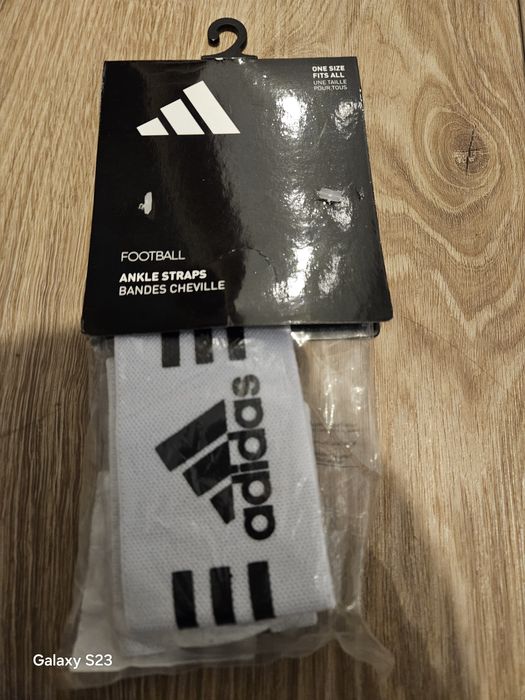 Opaska do ochraniaczy Adidas. Nowe