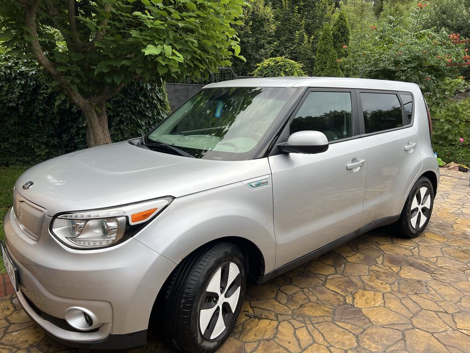 Kia Soul 2017 електромобіль