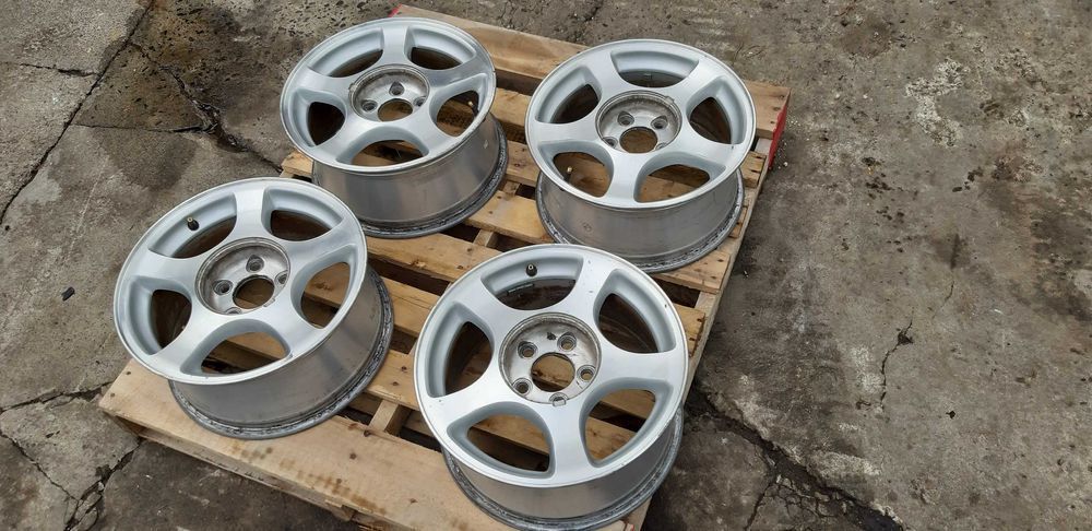 Felga Ford Mustang 93-04r 16"