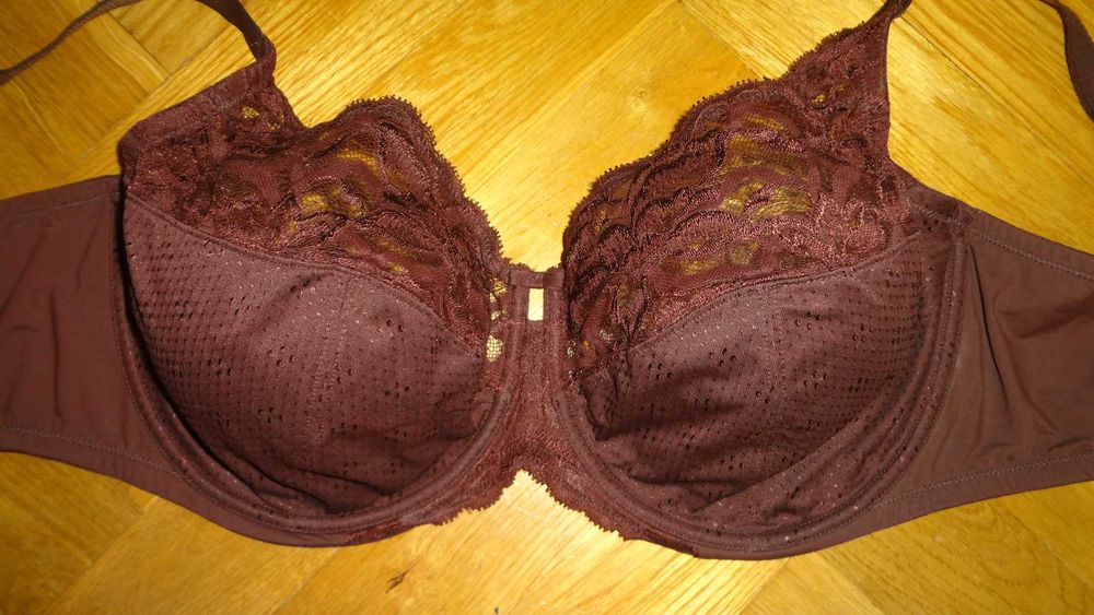 Biustonosz M&S 85G jak nowy