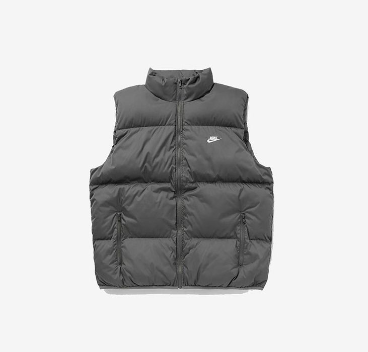 Жилет Nike  CLUB PUFFER VEST . Розмір М