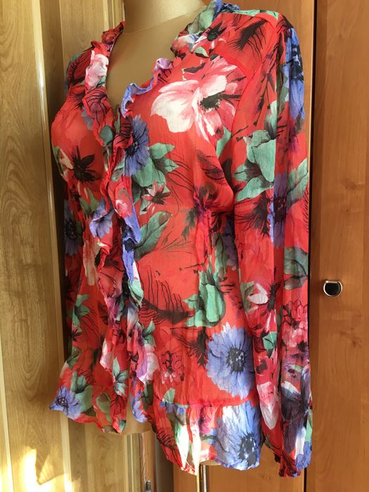 Czerwona bluzka tunika w kwiaty wiosna 42 44