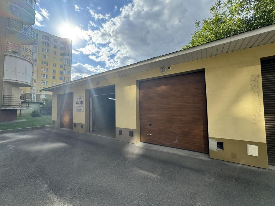 Продається гараж Білогірська