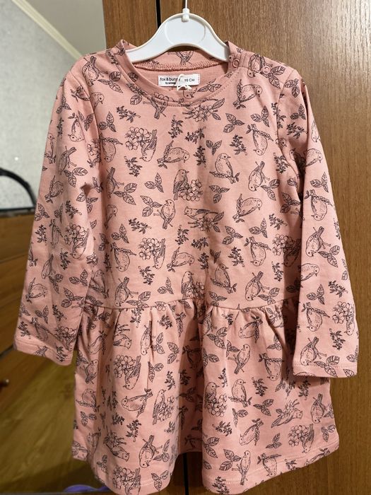 Продам лот речей для дівчинки розмір 98