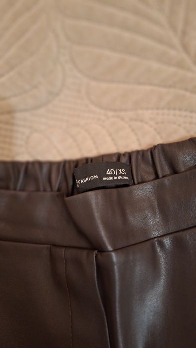 Штани з екошкіри. Розмір S