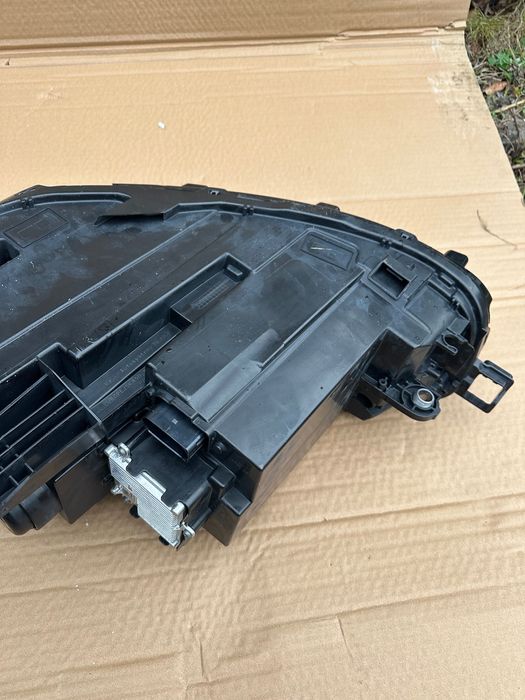 Фара Passat (B9) Full led