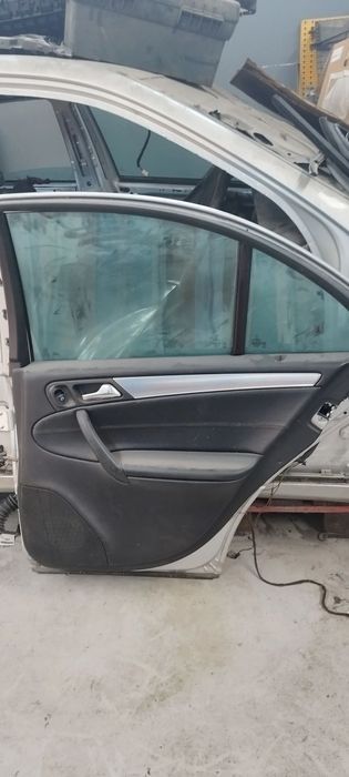 Porta de trás direita Mercedes-benz w203