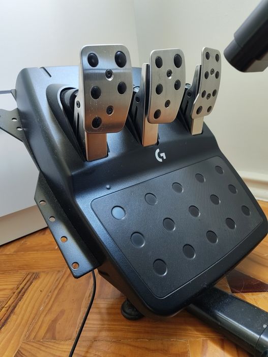 simulador-de-corrida-completo-playseat-evolution-logitech-g923