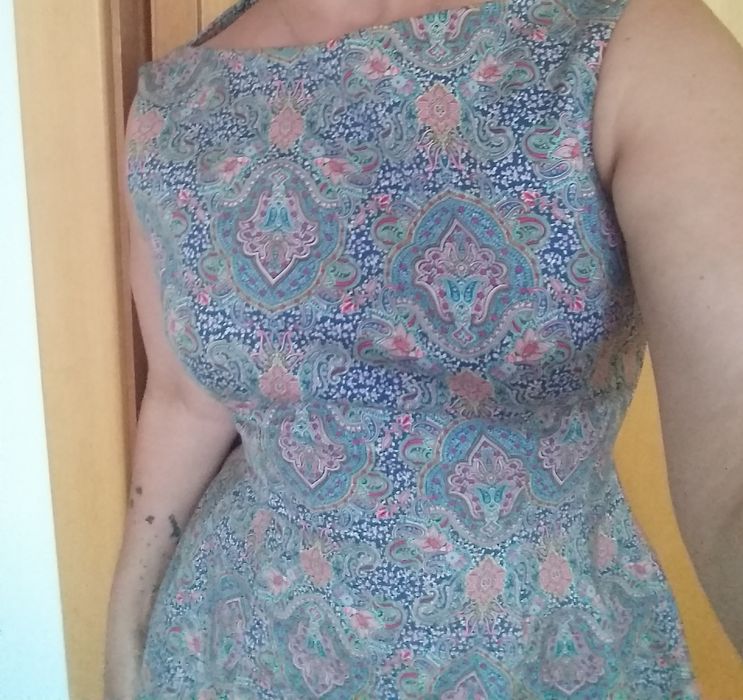 Vestido tipo Jackie Kenedy