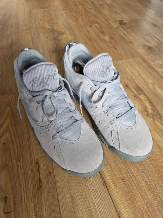 Buty Nike Jordan rozm. 42.5. Szare zamszowe