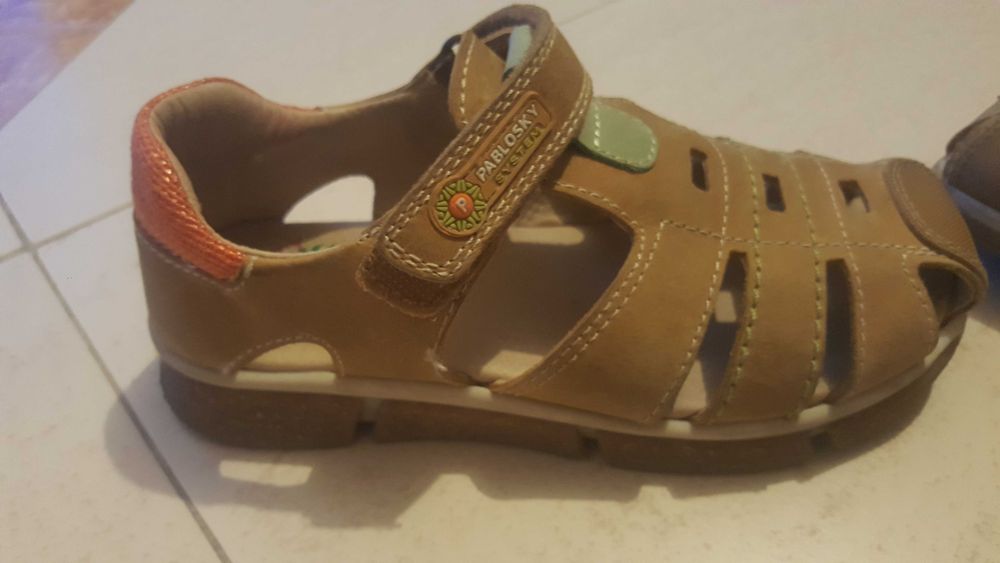 sandalias verao crianca como novas castanhas super confortaveis
