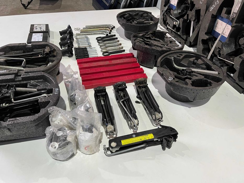 крюк passat b6 golf 5 skoda a5 fabia домкрат балонный ключ