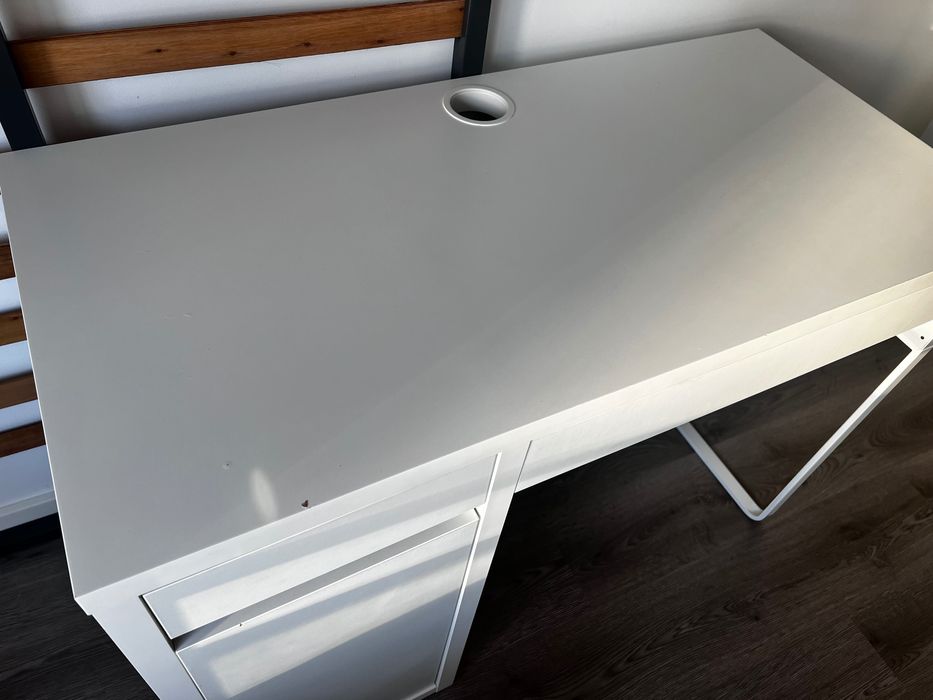 Secretária Ikea