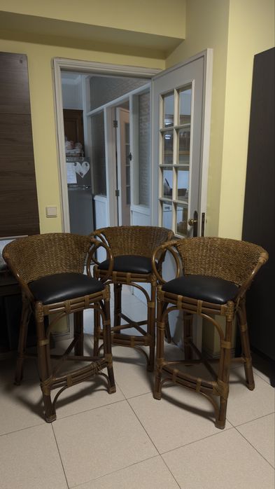 Banco de bar alto - 60€ os 3 BANCOS