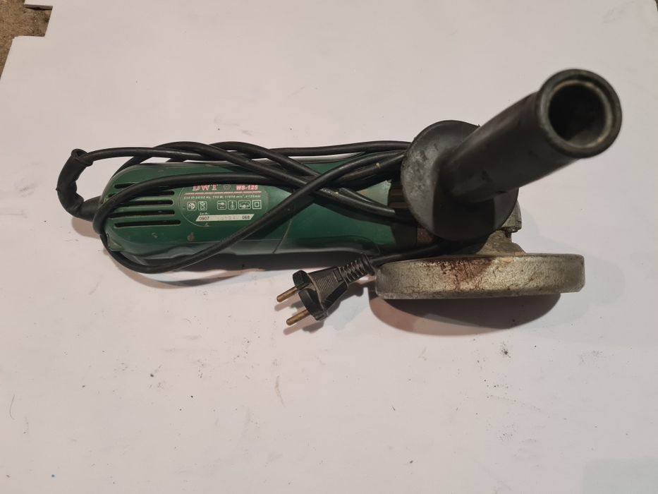 Болгарка DWT VS125 на 125 диск в хорошем полностью рабочем состоянии.