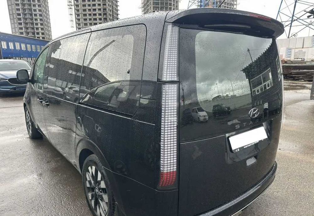 Hyundai Staria  2021