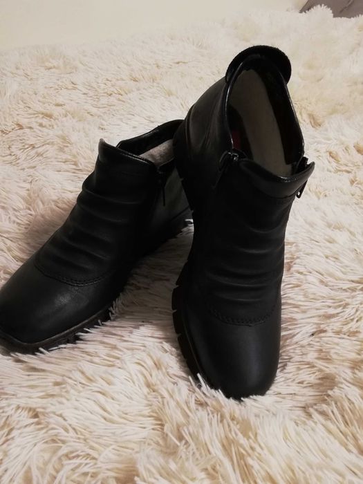 damskie półbuty Rieker 38 skóra ocieplane wełną byty Rieker 38 wełna