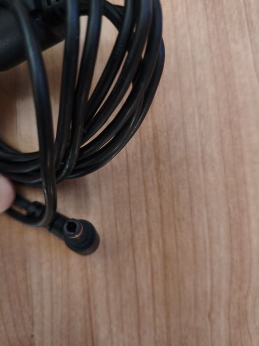 Carregador original Toshiba 20V 3.25A 65W l