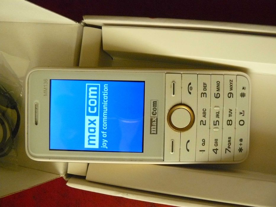 Telefon na dwie karty SIM opakowanie słuchawki 4 zakresowy