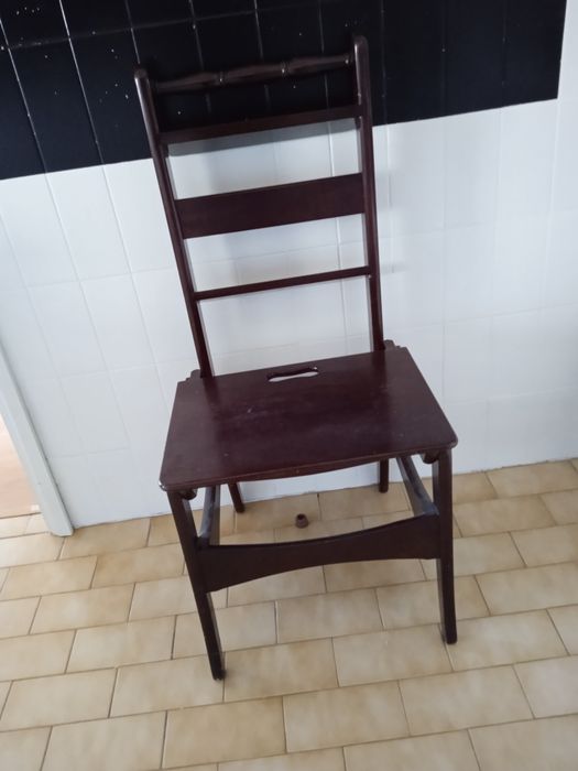 Vendo cadeira escadote