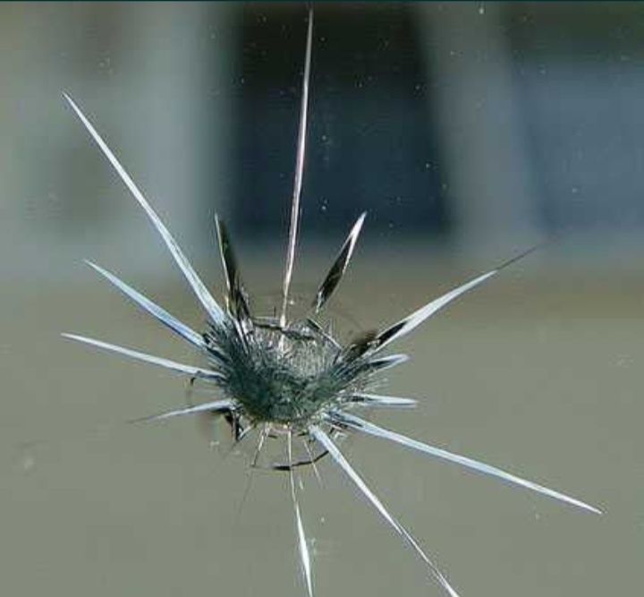 Ремонт сколів/тріщин лобового скла вашого автомобіля автомобіля!