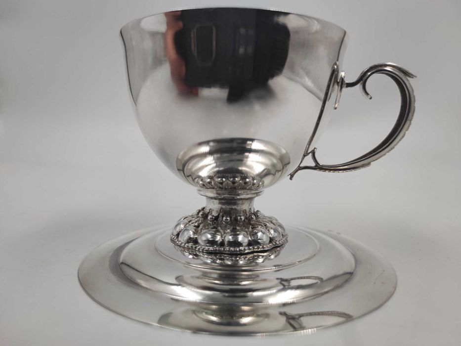 Срібна кавова пара на ажурній ножці, об'єм 100 мл ; ХЮЗ, Україна