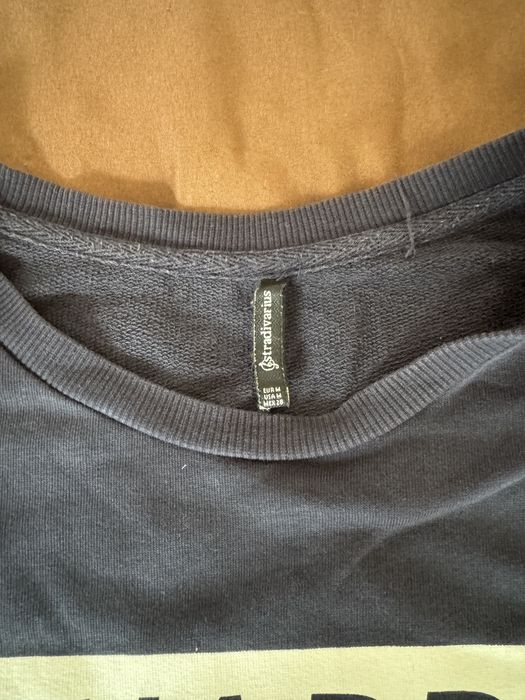 Camisola azul escura