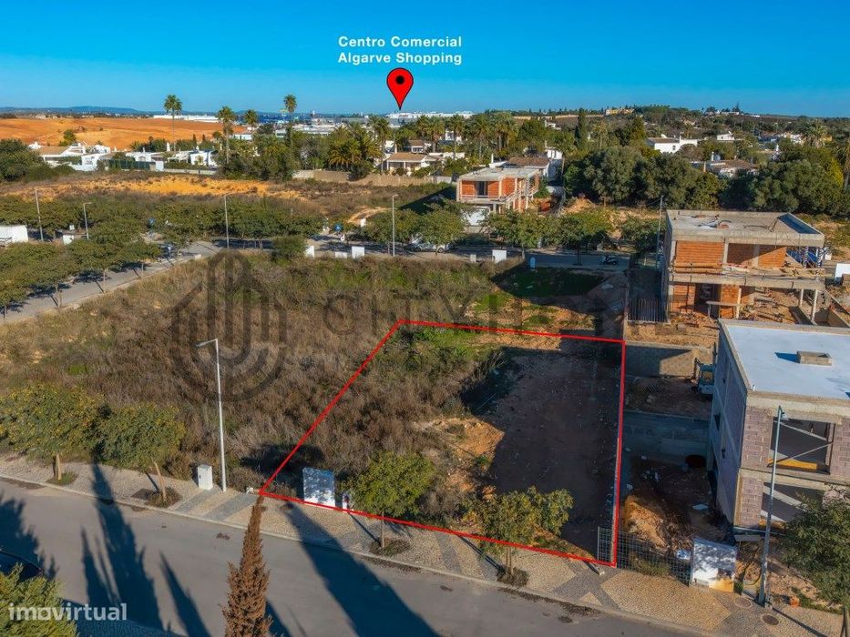 Terreno urbano de 410 m² na quinta dos Alamos - Guia
