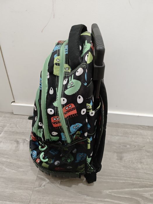 Mochila escolar com troley