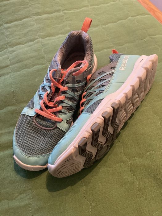 Кросівки Reebok Caterpillar puma 40 розмір