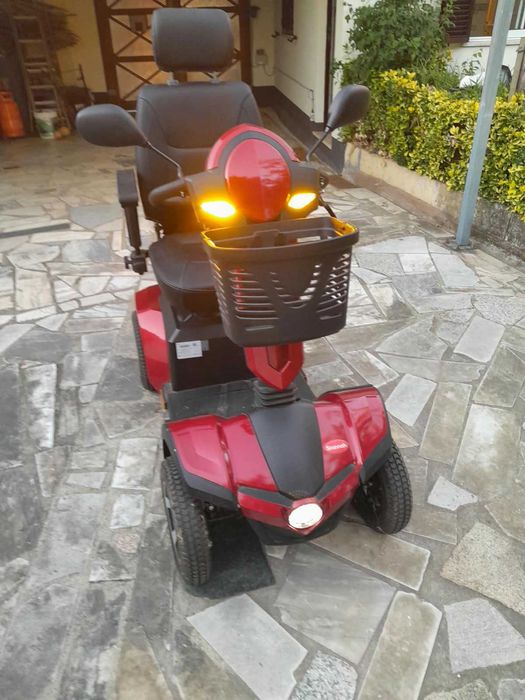 Scooter elétrica mobilidade reduzida