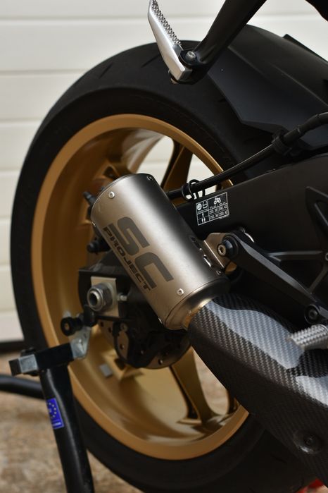 Yamaha R1 60th Anniversary
