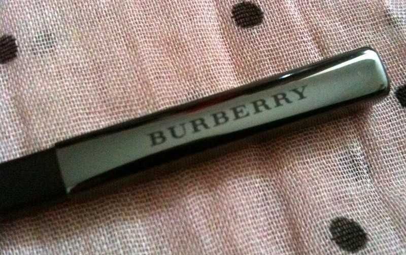 Burberry eye definer midnight black czarna kredka do oczu