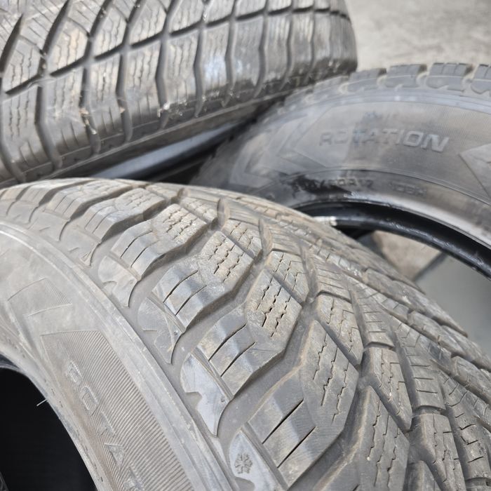 Зимние шины 255/60/17 GOODYEAR