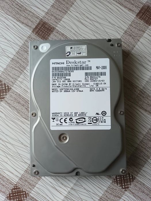 Жорсткий диск Hitachi 160Gb Sata для ПК.
Повністю працюючий, знятий з